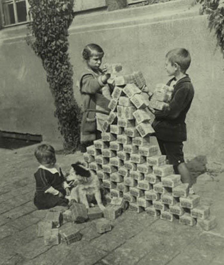 https://schoolshistory.org.uk/topics/european-history/weimar-nazi-germany/hyperinflation-germany-1923/