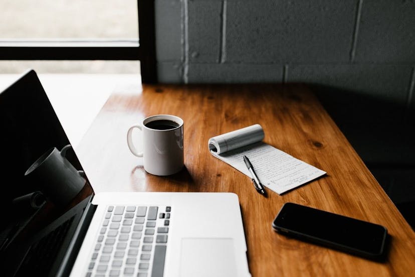 /10-reasons-to-choose-sencha-ext-js-for-your-data-driven-web-applications feature image