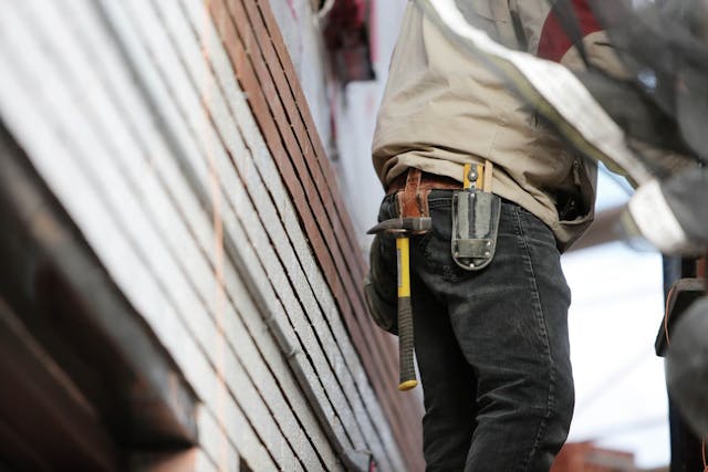 /data-securities-and-vulnerabilities-in-the-construction-sector feature image