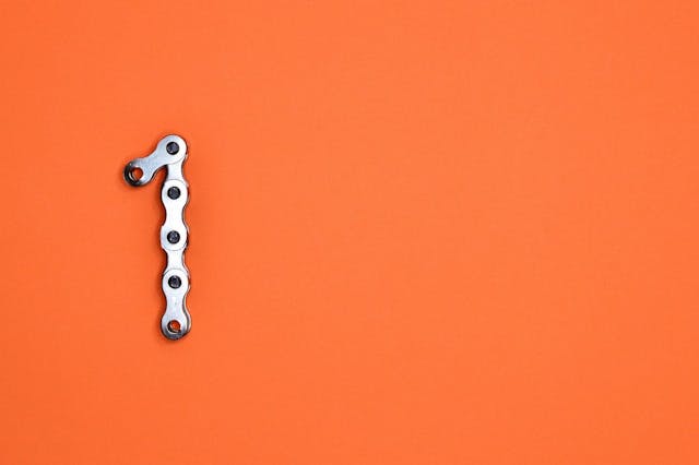/understanding-chain-of-responsibility-pattern-in-c-t12i35kp feature image