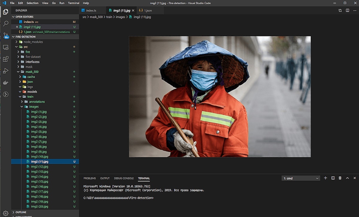 featured image - How to Build Neural Network that Recognizes People Wearing Masks