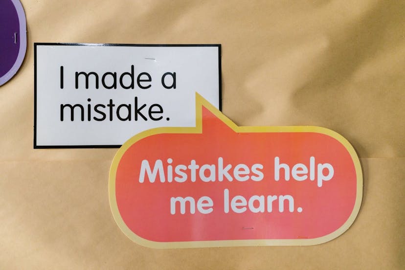 /newbie-react-developer-watch-out-for-these-15-common-mistakes feature image
