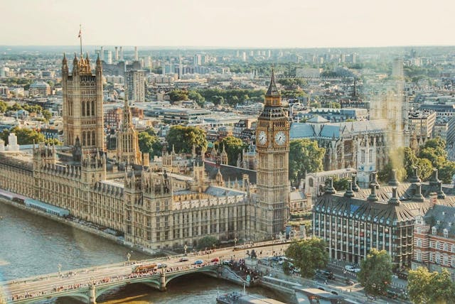 /being-a-non-british-founder-in-the-uk-startup-scene-the-good-and-the-hard feature image