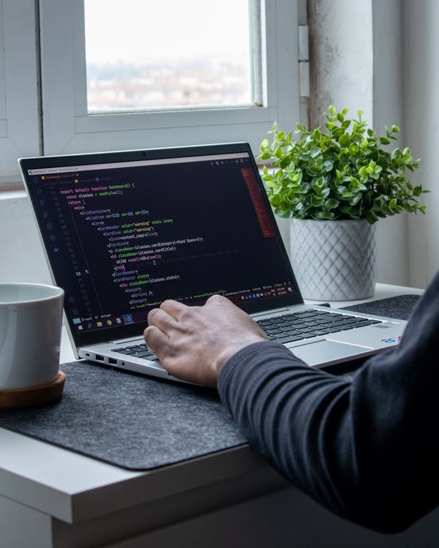 /react-native-is-the-perfect-choice-for-your-next-mobile-app-heres-why feature image