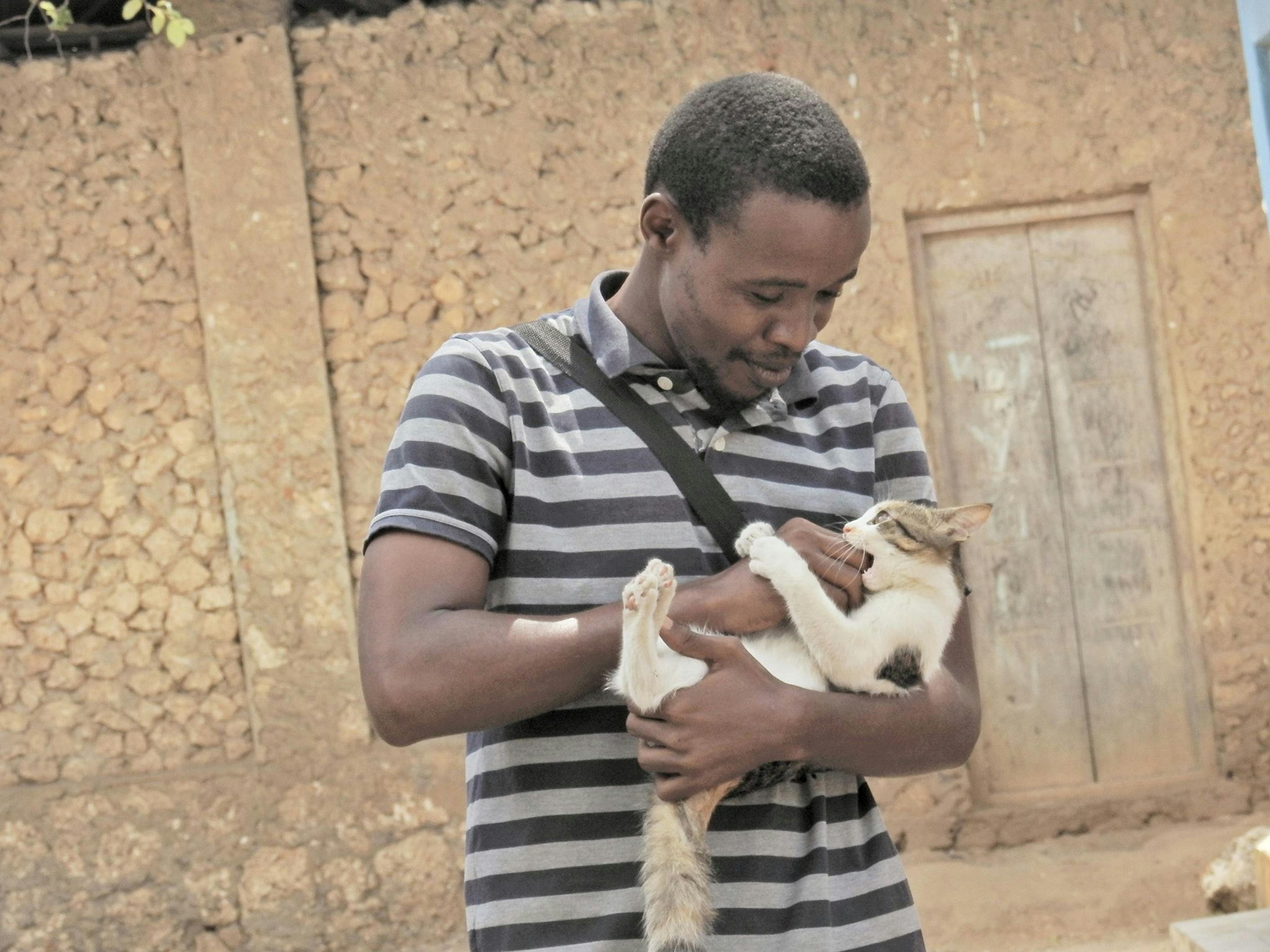 featured image - Noonies Interview: Khamisi Hamisi on Decentralization of Social Media