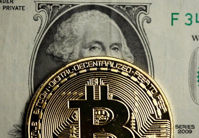 /outside-the-bitcoin-echo-chamber-heres-why-im-not-stacking-sats feature image
