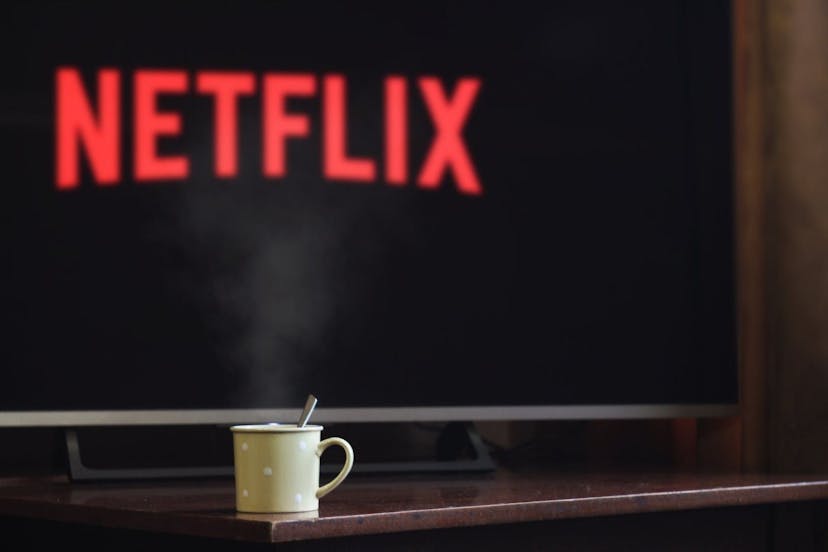 /streaming-services-overtake-free-to-air-tv-for-first-time-in-australia-what-does-it-imply feature image