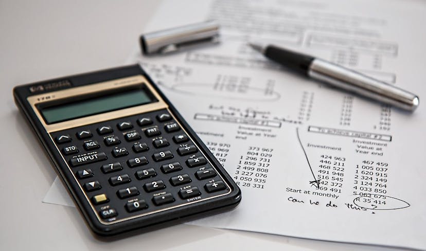 /from-investment-banking-to-daas-my-journey-of-understanding-financial-struggles-as-a-gen-z feature image