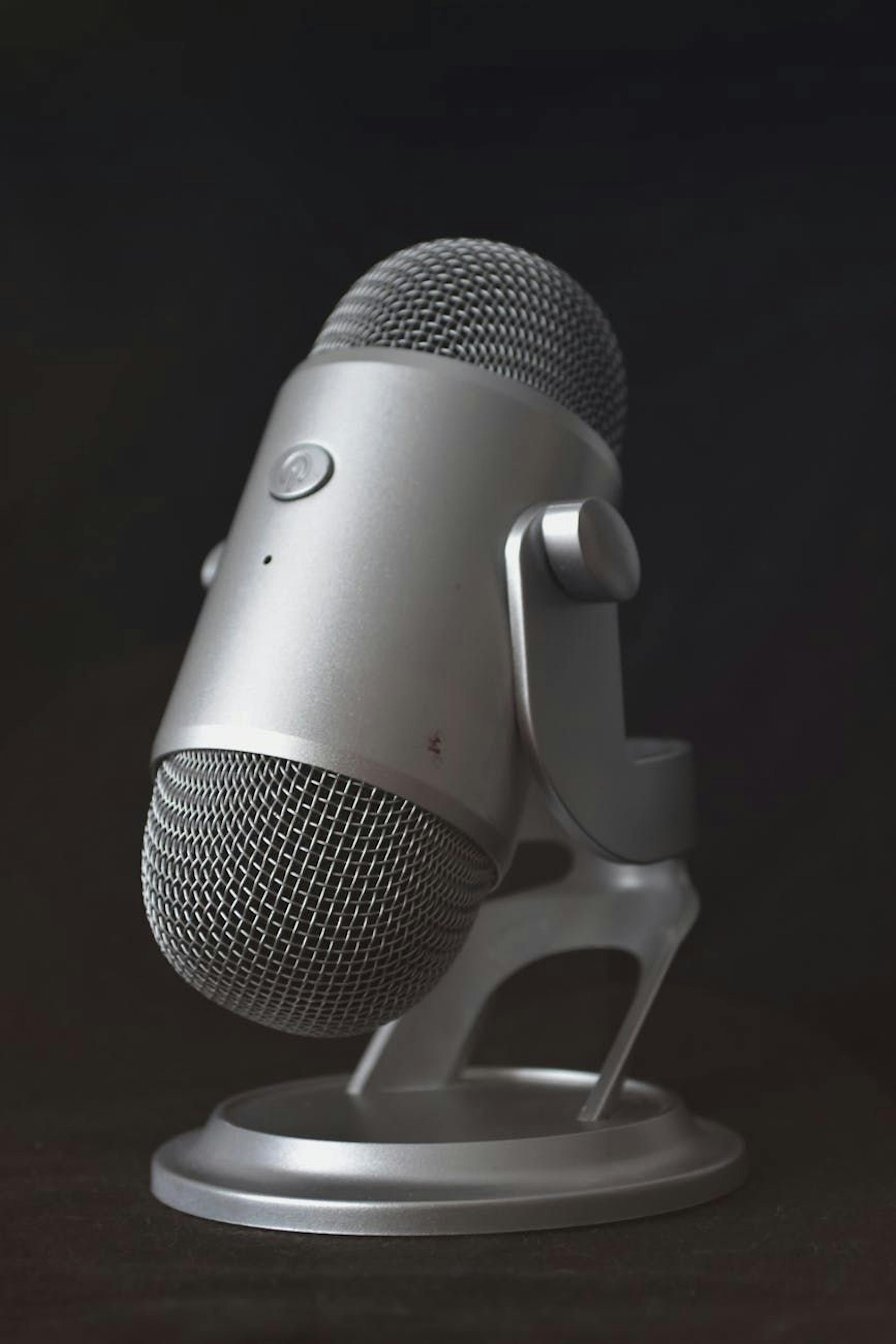 Building Voice-Enabled AI Systems: Technical Challenges and Solutions in Conversational Interfaces