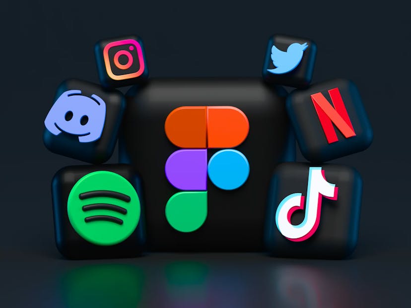 /the-battle-of-the-app-stores-and-monopoly-wars feature image