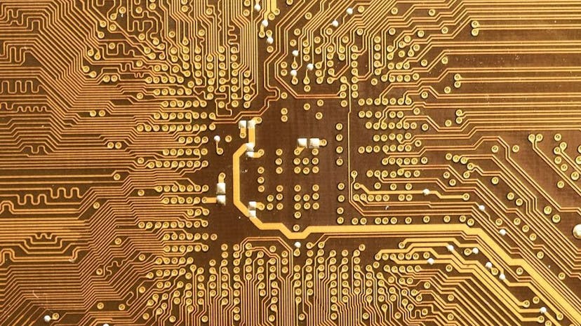 /what-is-the-impact-of-quantum-computing-on-blockchain-and-cryptocurrency feature image