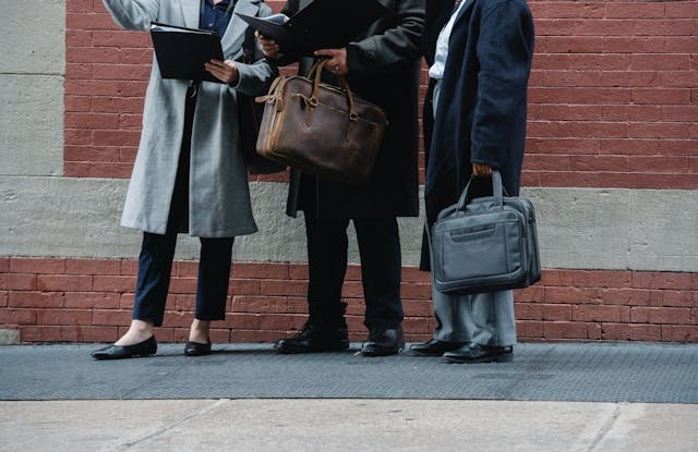 /top-7-smart-contract-auditors-to-check-for-your-smart-contract feature image