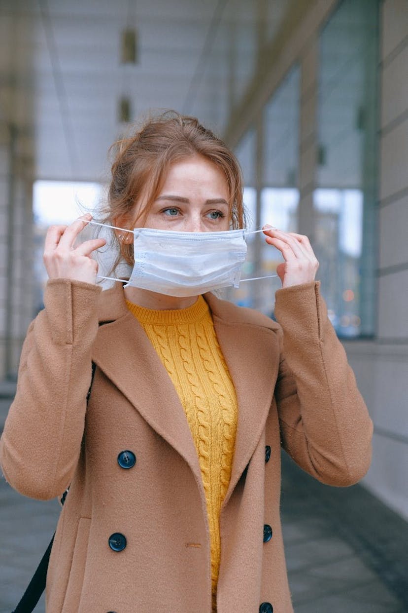 /5-ways-china-is-using-blockchain-technology-against-coronavirus-cy1v535wg feature image