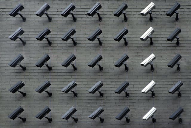 /the-video-surveillance-trends-disrupting-the-tech-industry feature image