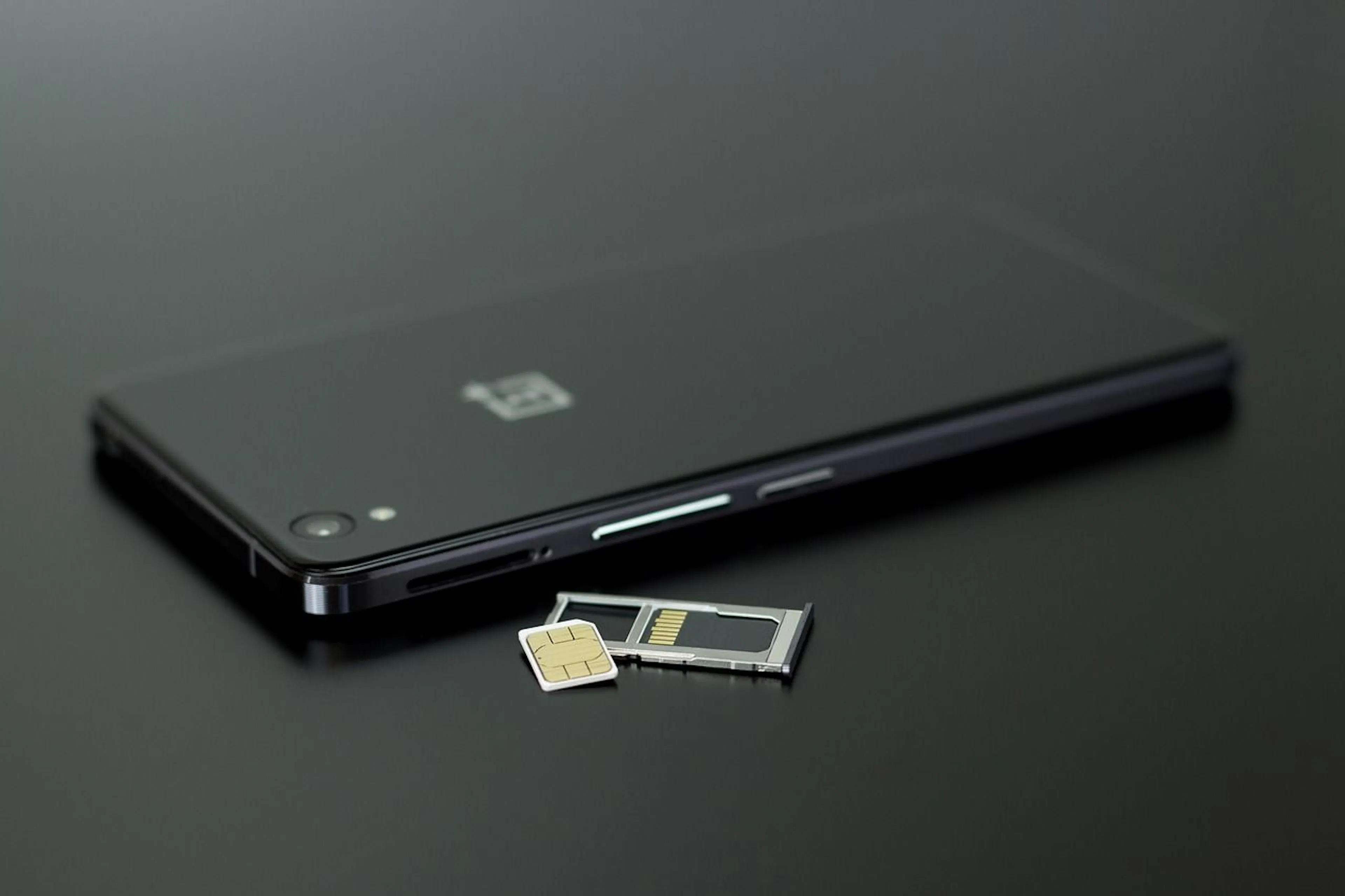featured image - How I Turned a OnePlus 3T into a postmarketOS Home Server