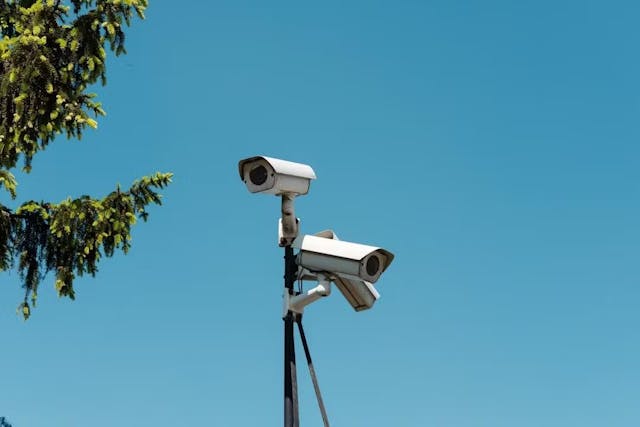 /why-traditional-monitoring-is-falling-behind-and-whats-taking-its-place feature image