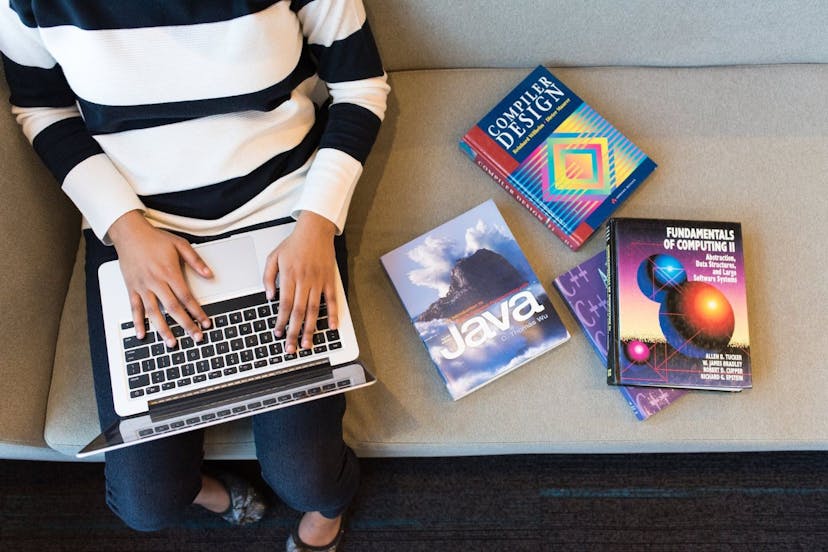 /9-compelling-reasons-why-you-should-open-source-your-projects feature image