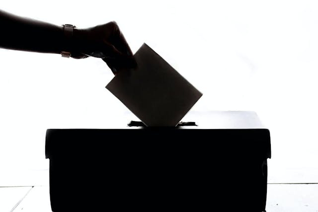 /how-artificial-intelligence-swayed-the-midterm-elections-and-will-become-a-permanent-feature-of-democracy feature image