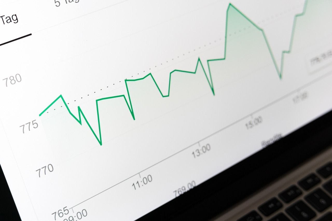 Researcher Tracks US Inflation Trends to Uncover Links with Money Supply and Economic Growth