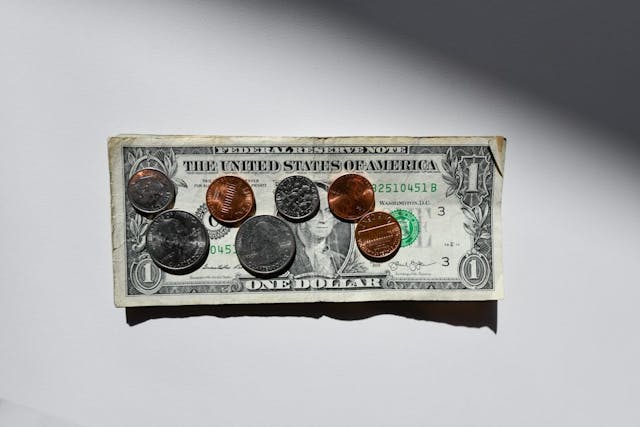 /3-lessons-from-hyperinflationary-periods-reduce-societal-fears feature image