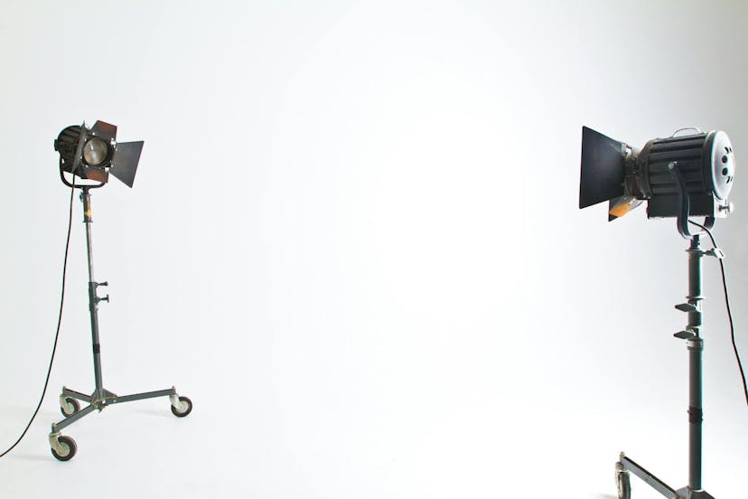 /ai-system-uses-teamwork-to-create-picture-perfect-lighting feature image