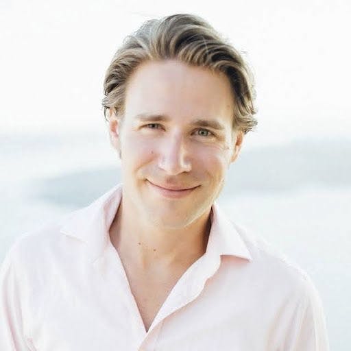 featured image - The Rise of Blockchain-based Video Streaming: Exclusive Interview With Replay CEO Michael Jelen