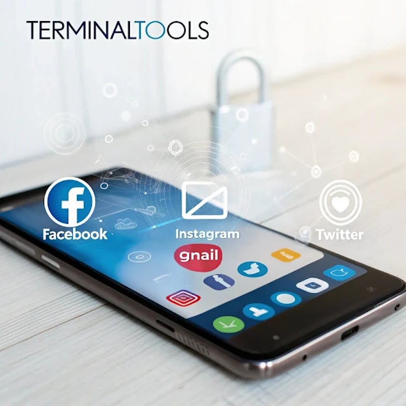 /how-weak-social-media-passwords-can-be-cracked-with-socialbox-in-termux feature image