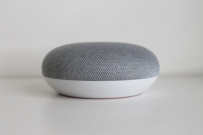 /new-ai-model-outshines-popular-smart-assistants-by-navigating-interacting-with-smartphone-screens feature image