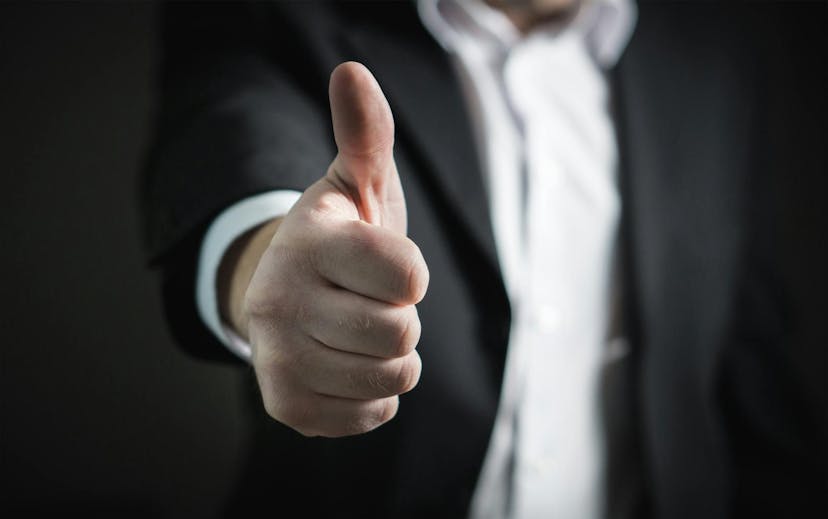 /put-your-saas-customers-on-the-centre-stage-and-get-behind-the-scenesheres-how feature image