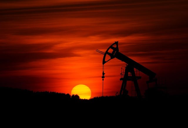 /global-refining-gridlocks-are-the-new-deterrent-to-war feature image