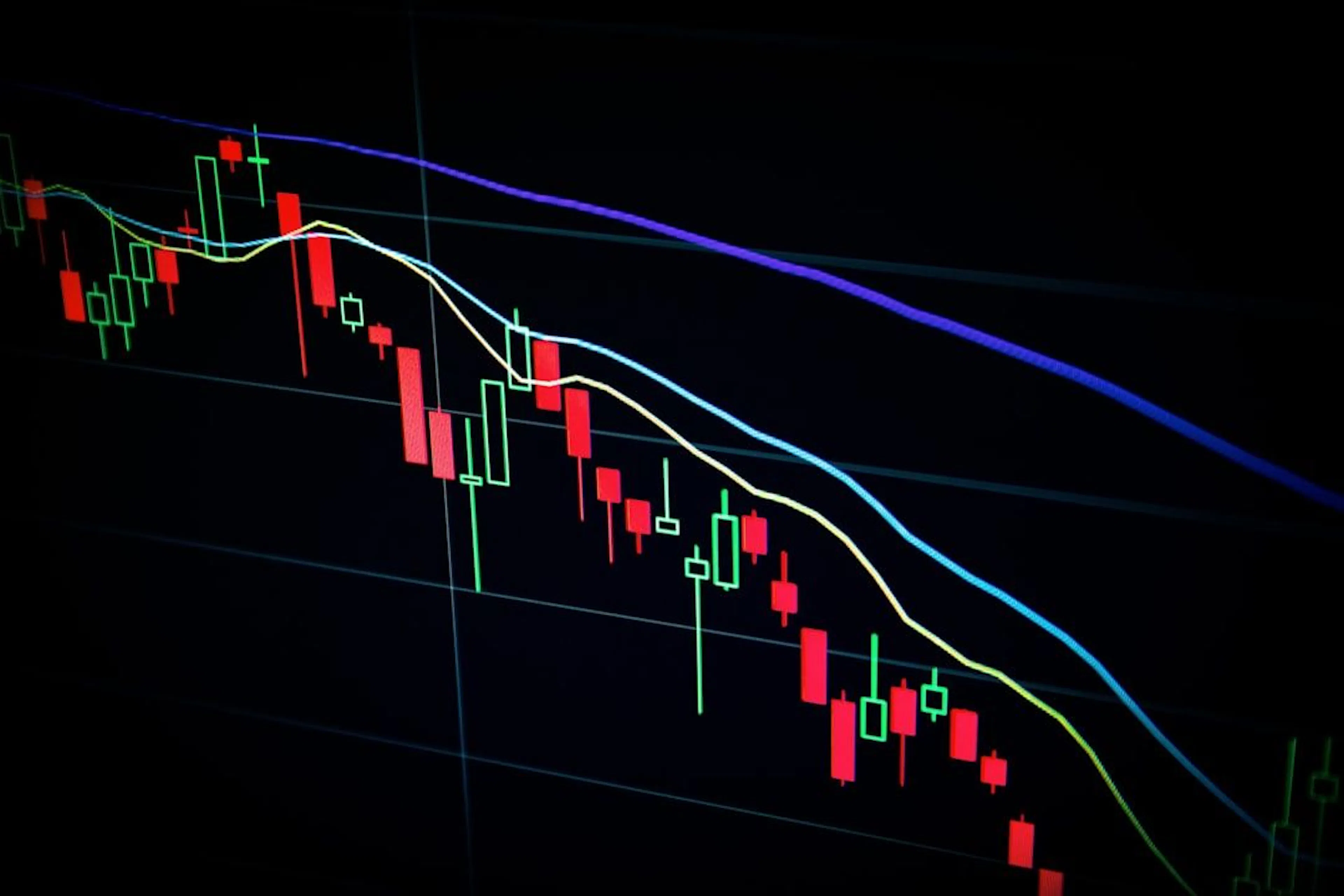 featured image - Why Moving Your Stop-Loss Makes Losses Worse