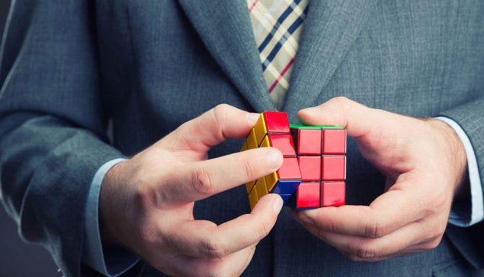 featured image - Crucial Steps Towards Effective Problem Solving In The Workplace