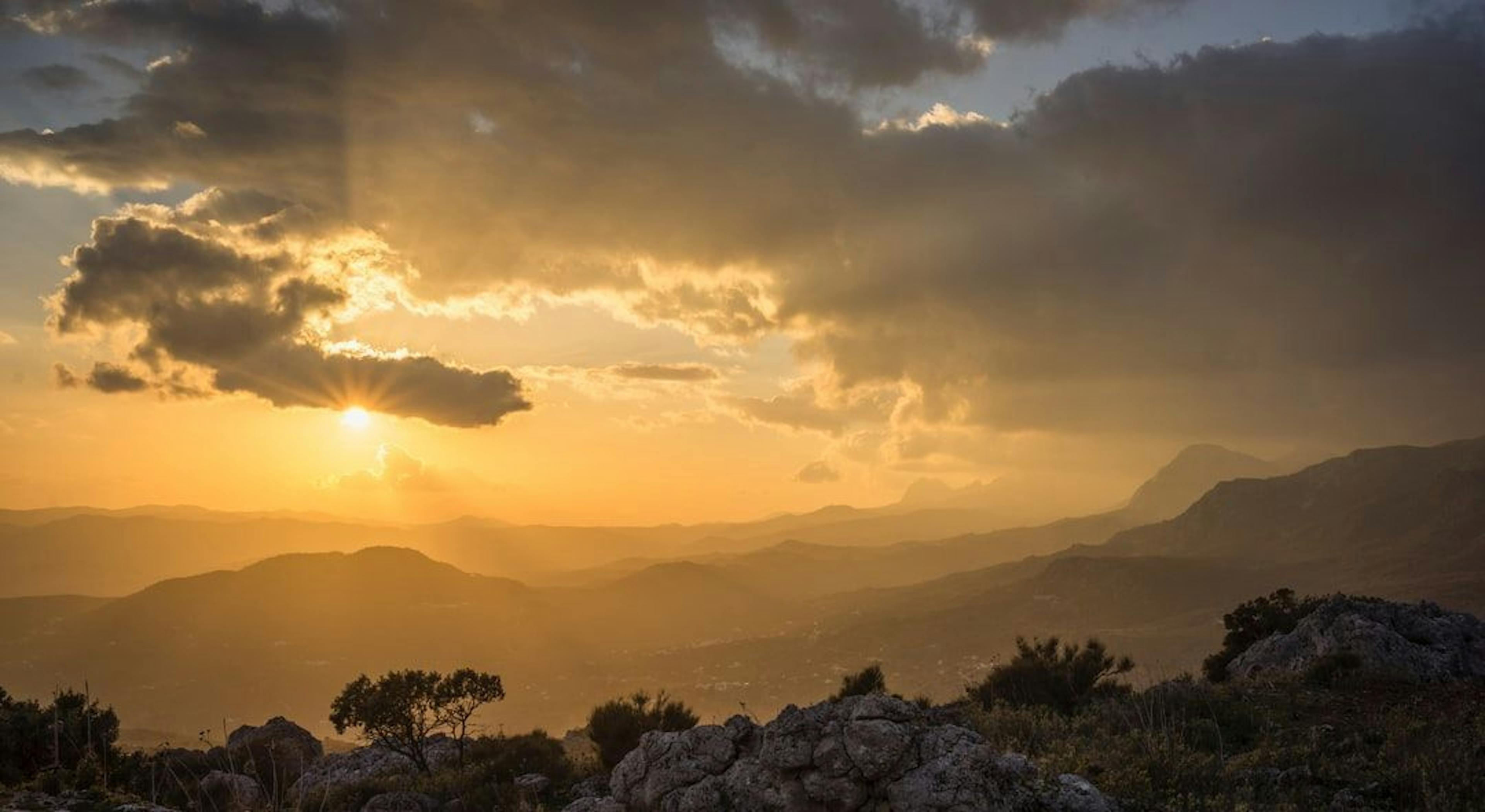 /social-media-ar-and-vr-tech-could-mimic-life-after-death-how-it-impacts-grieving feature image