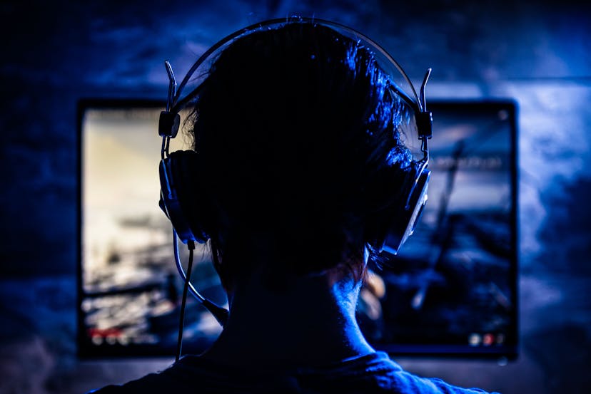 /the-4-most-exciting-new-blockchain-gaming-platforms-for-2022 feature image