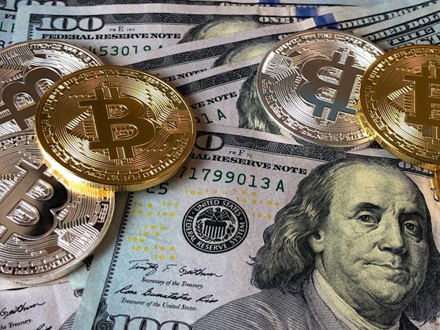 /the-ultimate-guide-to-crypto-staking feature image
