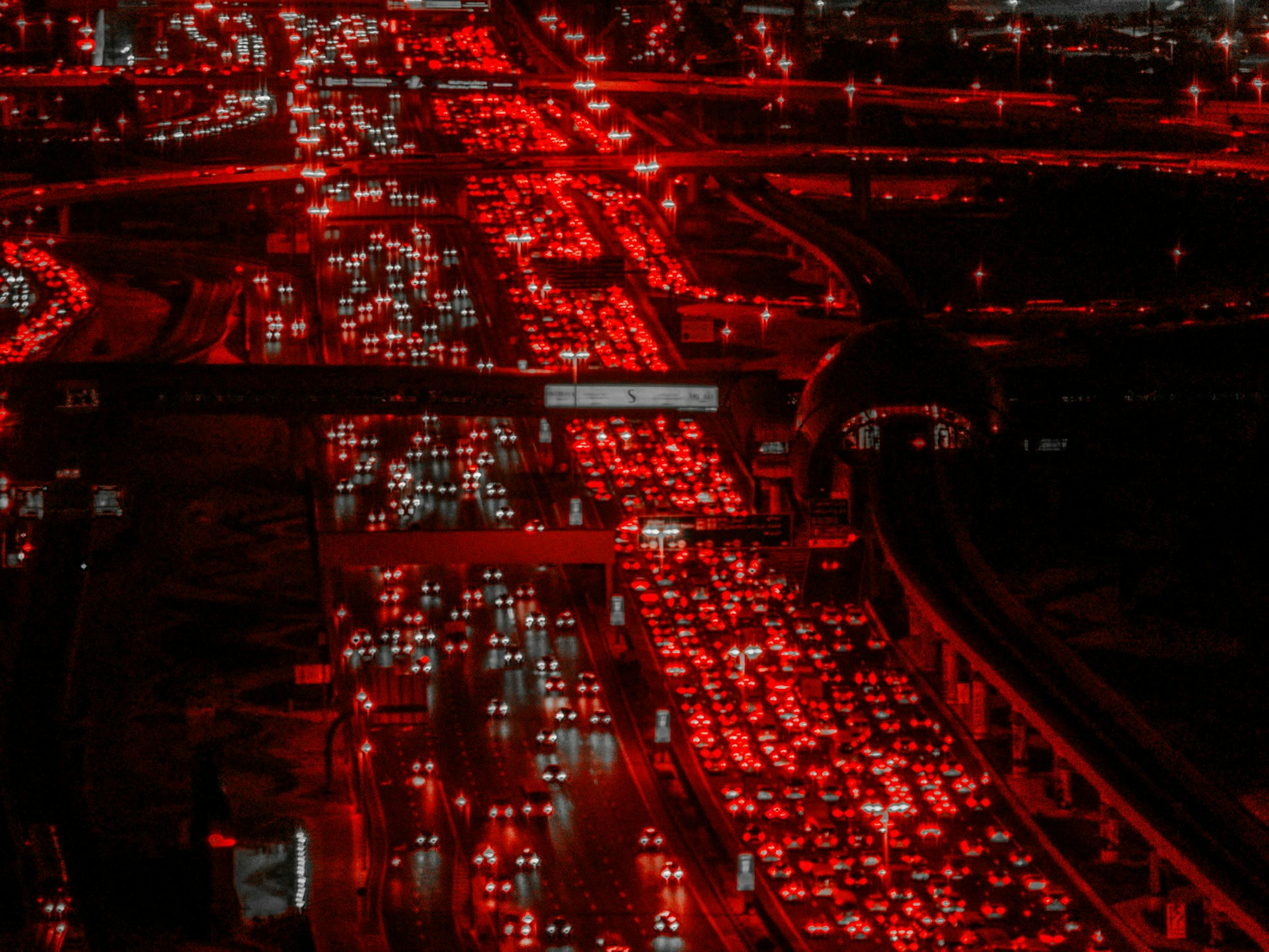 featured image - How to Handle Log Spikes Like the Pros: How Top DevOps Teams Tame Bursty Workloads