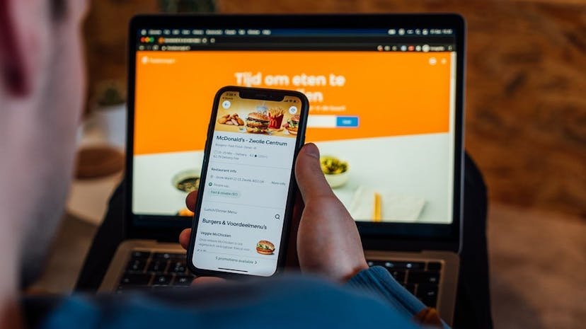 /7-shopify-alternatives-to-create-an-online-food-delivery-platform-ji34373s feature image