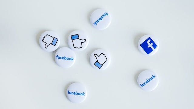 /facebook-pm-interview-product-sense-and-execution-example-answers-zv8v31jk feature image