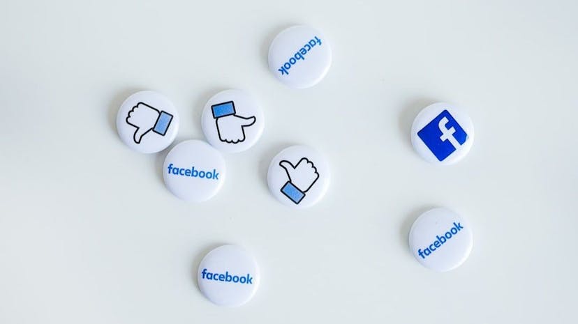 /facebook-pm-interview-product-sense-and-execution-example-answers-zv8v31jk feature image