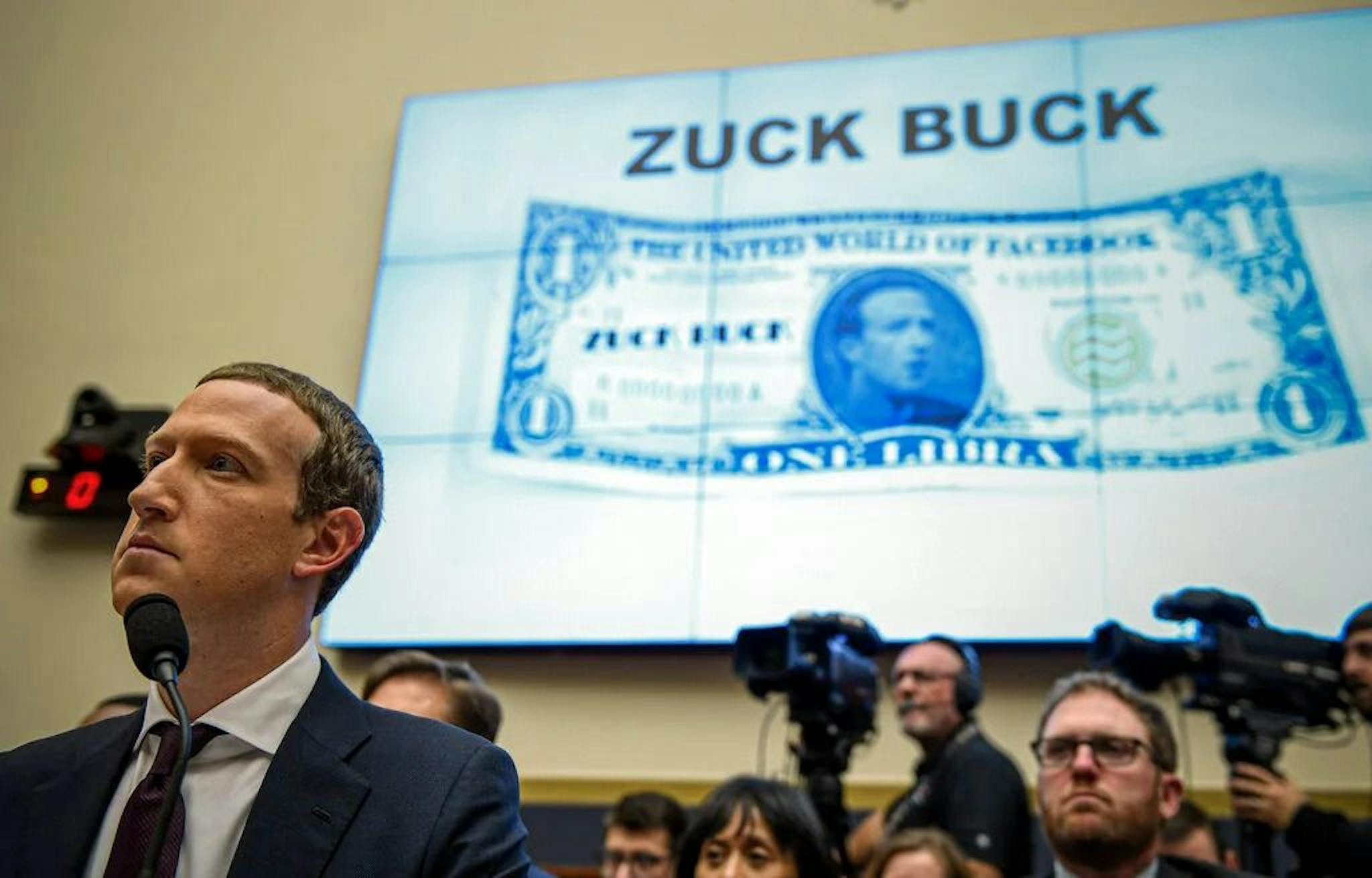 featured image - Crypto News of The Week: MetaMask is Planning a DAO, Bitcoin Bounced Back to $41,000, and More