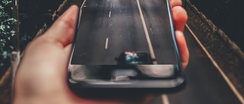 /cars-with-smartphone-integration-soon-will-be-mainstream-5d8c36y9 feature image