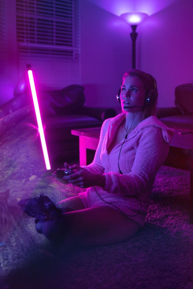 /are-there-tax-benefits-for-digital-creators feature image
