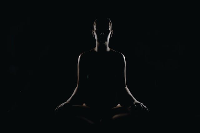 /how-meditation-will-save-your-startup-business feature image