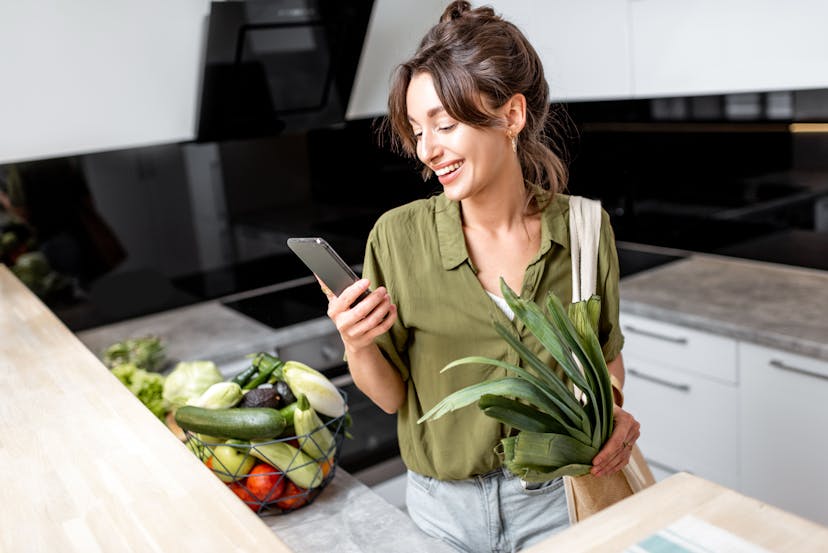 /egrocery-apps-can-help-connect-buyers-with-farmers-542c37fo feature image