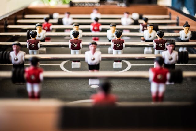 /5-tips-to-align-your-remote-engineering-teams feature image