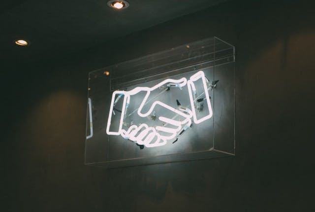/an-introduction-to-blockchain-nosql-databases-qm2f341y feature image