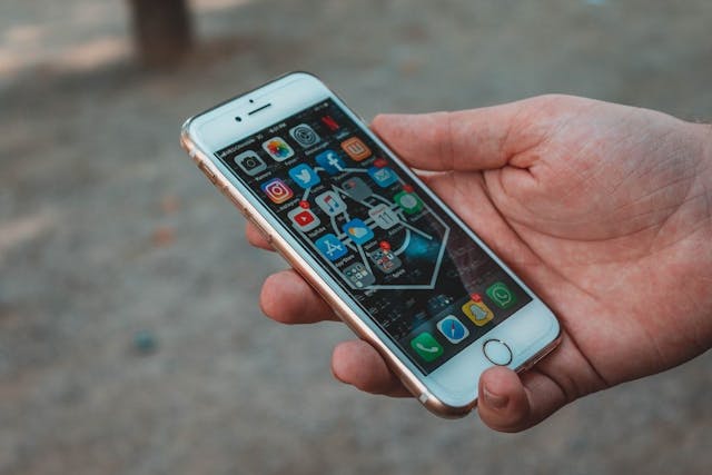 /instagram-does-little-to-prevent-under-13-users-from-registering-on-the-platform feature image