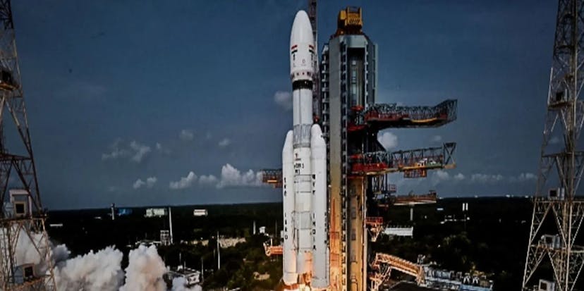 /the-story-of-indian-lunar-missions feature image