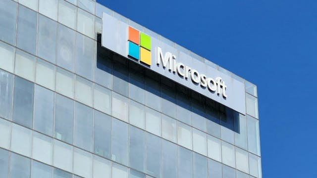 /microsoft-365-recovers-after-widespread-outage feature image