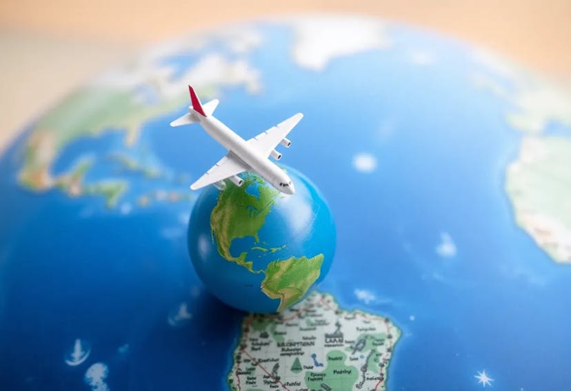 /how-big-data-and-analytics-are-shaping-traveler-behavior-insights-from-a-digital-marketer feature image